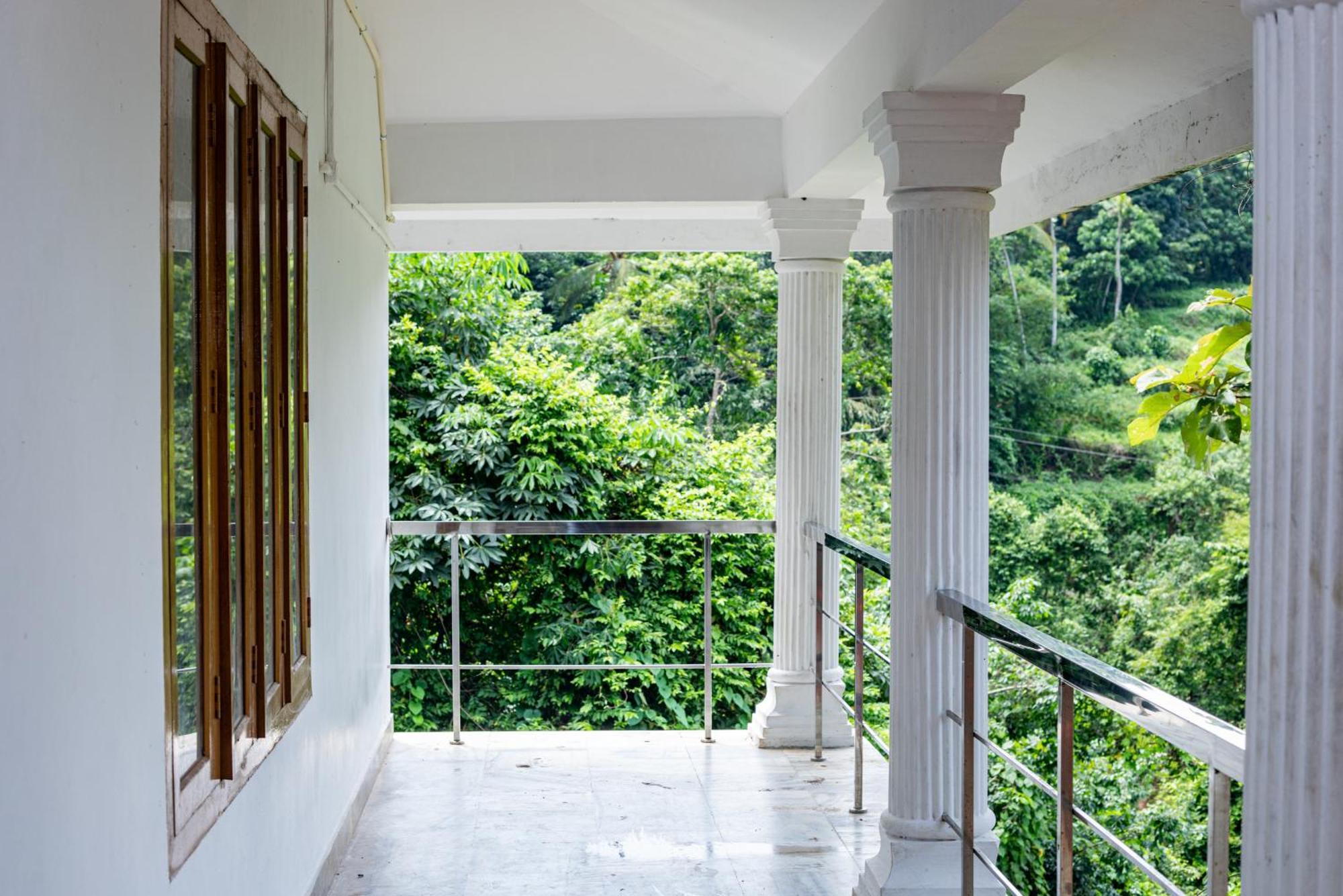 Aruvikuzhy Waterfalls Villa Kozhancheri Exterior photo